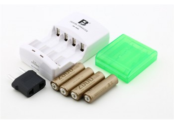 Batterijlader NiMH AA met 4 * 2500mAh oplaadbare batterijen