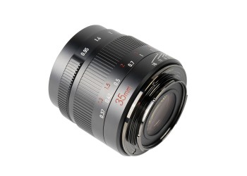 7artisans 35mm F0.95 manual focus lens voor Sony systeem camera + Gratis lenspen + 52mm uv filter en zonnekap