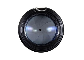 Yongnuo 100mm F2.0 autofocus lens voor Nikon DSLR camera met gratis 58mm uv-filter, zonnekap, lenspen