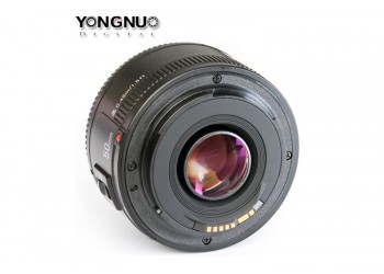 Yongnuo EF 50mm F1.8 autofocus lens voor Canon camera EF EF-S met gratis 52mm uv-filter, zonnekap, lenspen