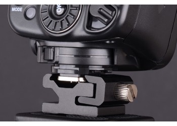 Hot Shoe Flash Stand Adapter met 1/4-inch -20 Tripod Screw