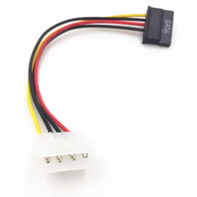 4-Pin ATX Male Molex to 15-Pin Female SATA Power kabel