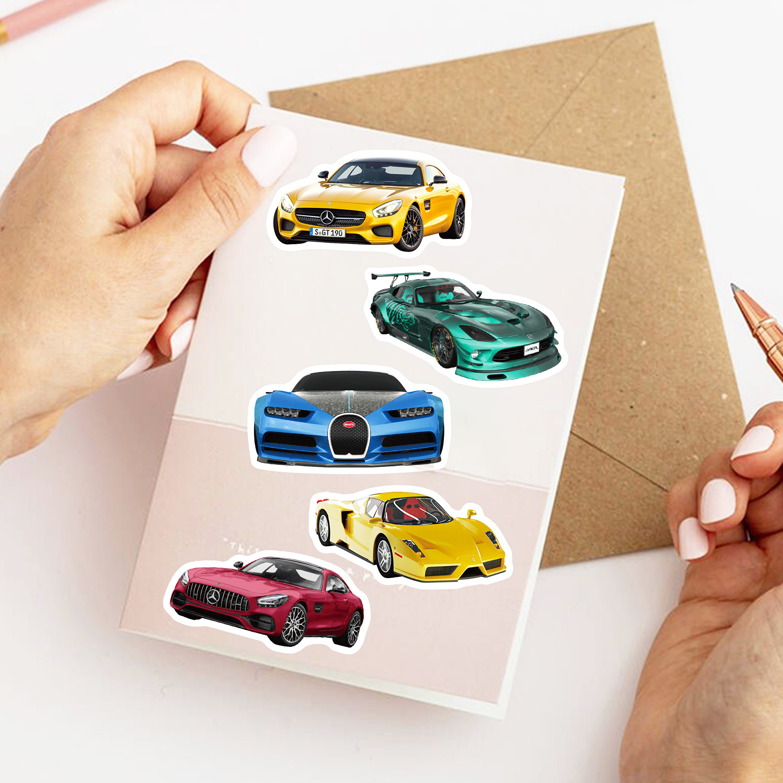 50 stuk race auto Cartoon stickers voor kinderen en volwassenen Beloningsstickers Journal Laptop Telefoon Stickers